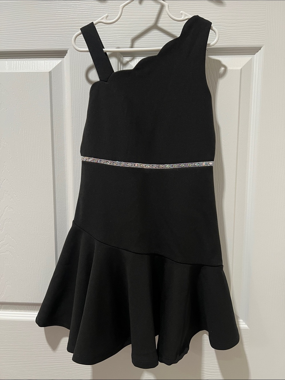 Black One-Shoulder Girls Party Dress with Rhinestone Waist